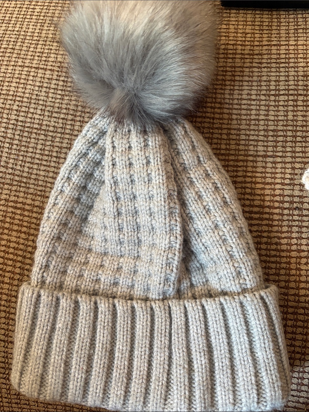 New AEROPOSTALE Grey Knit Pom Beanie Hat - Women's Winter Accessory